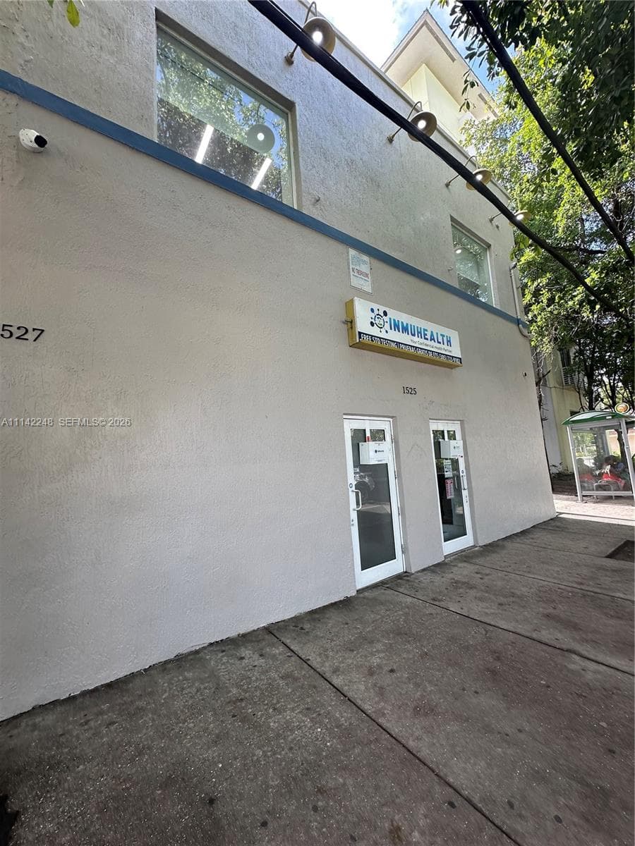 1525-27 NW 3rd Ave, Miami FL 33136