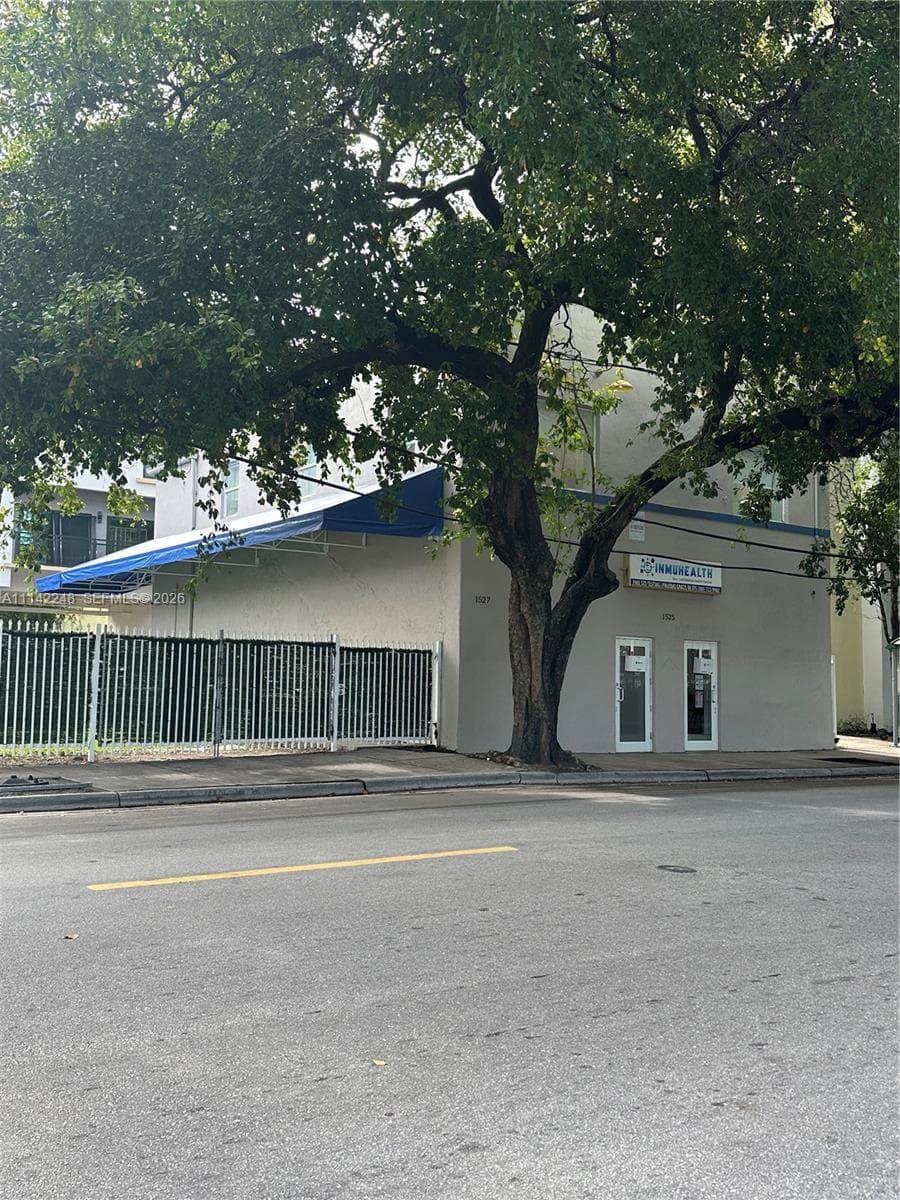 1525-27 NW 3rd Ave, Miami FL 33136
