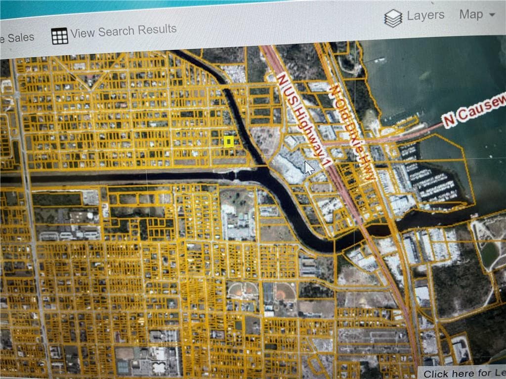 O O Barcelona Avenue, Fort Pierce FL 34946