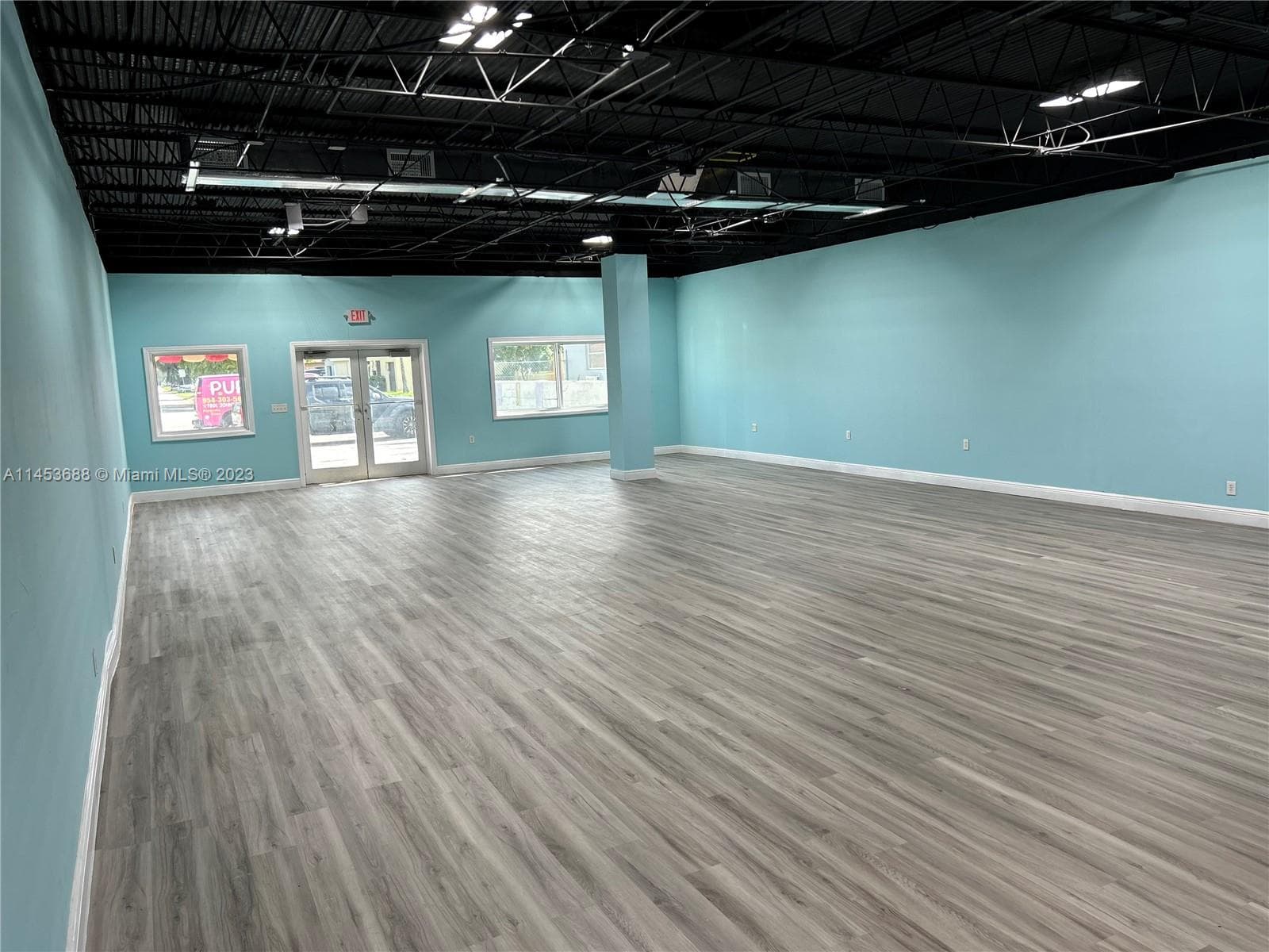7801 Johnson St, Pembroke Pines FL 33024