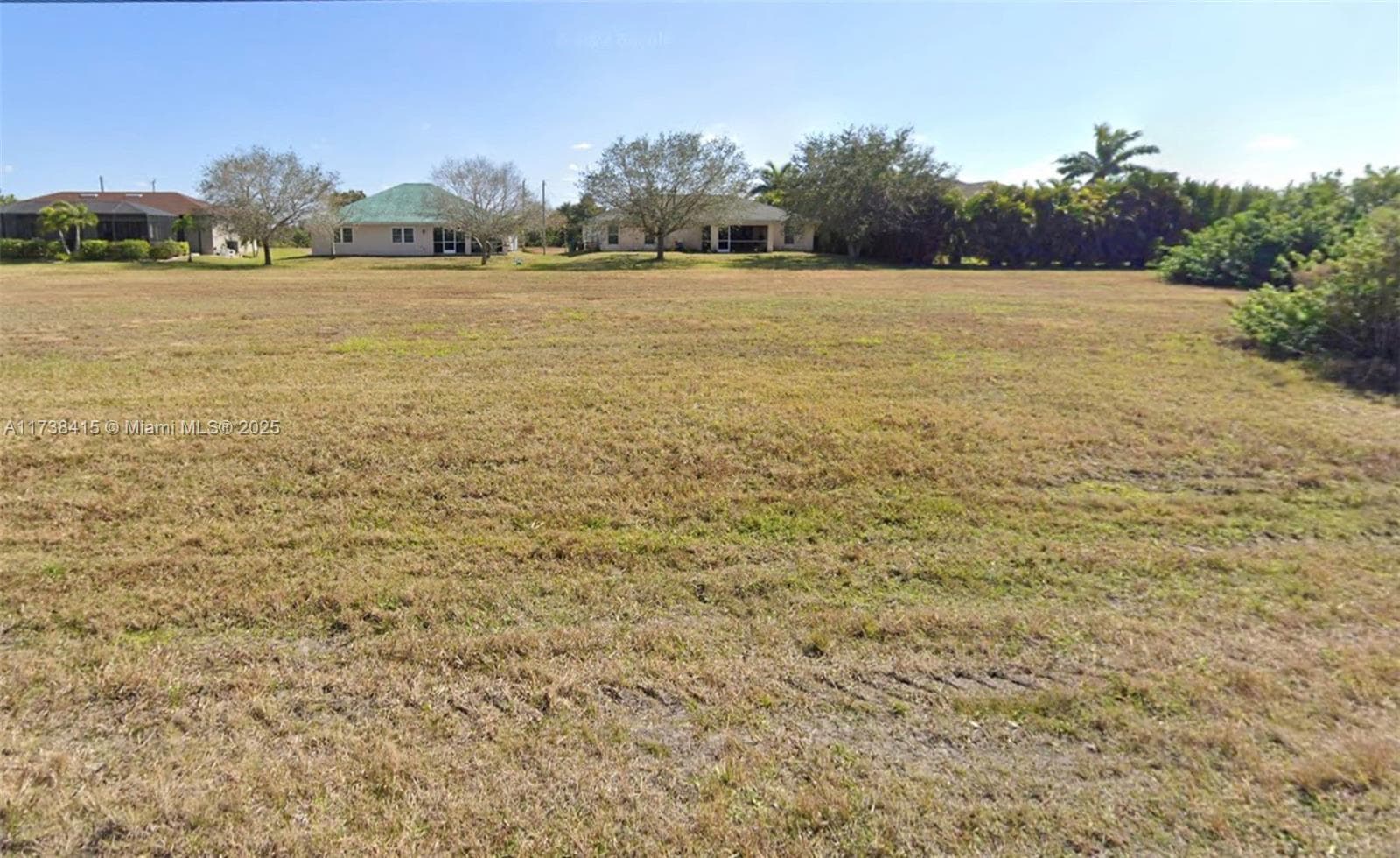 207 NW 27th Ave, Cape Coral FL 33993