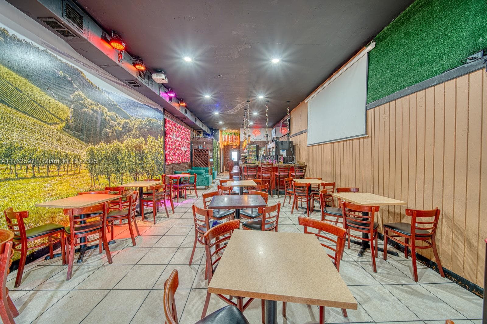 HIGHLY PROFITABLE Restaurant-Bar For Sale on 8th St, Miami FL 33144