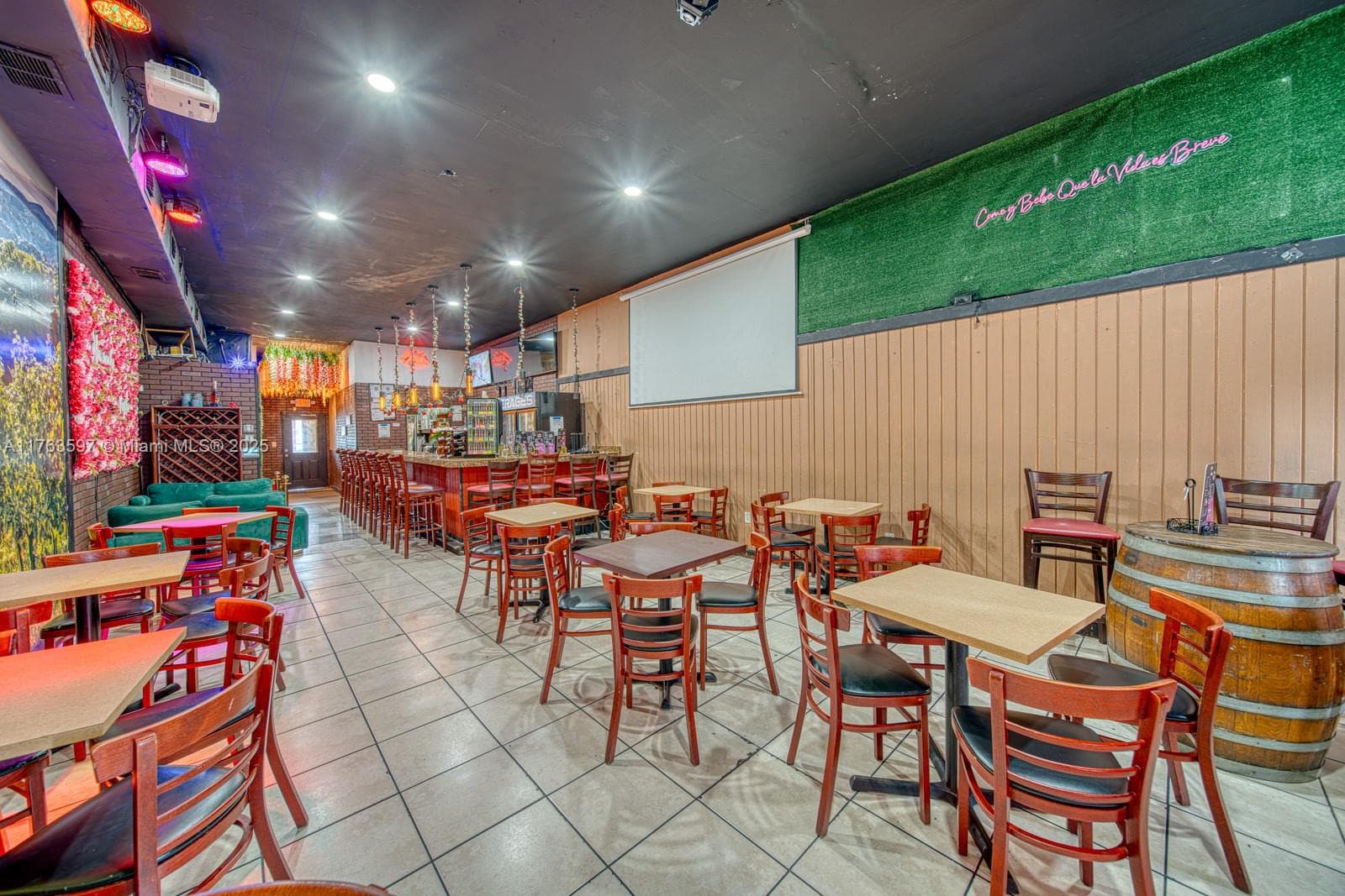 HIGHLY PROFITABLE Restaurant-Bar For Sale on 8th St, Miami FL 33144