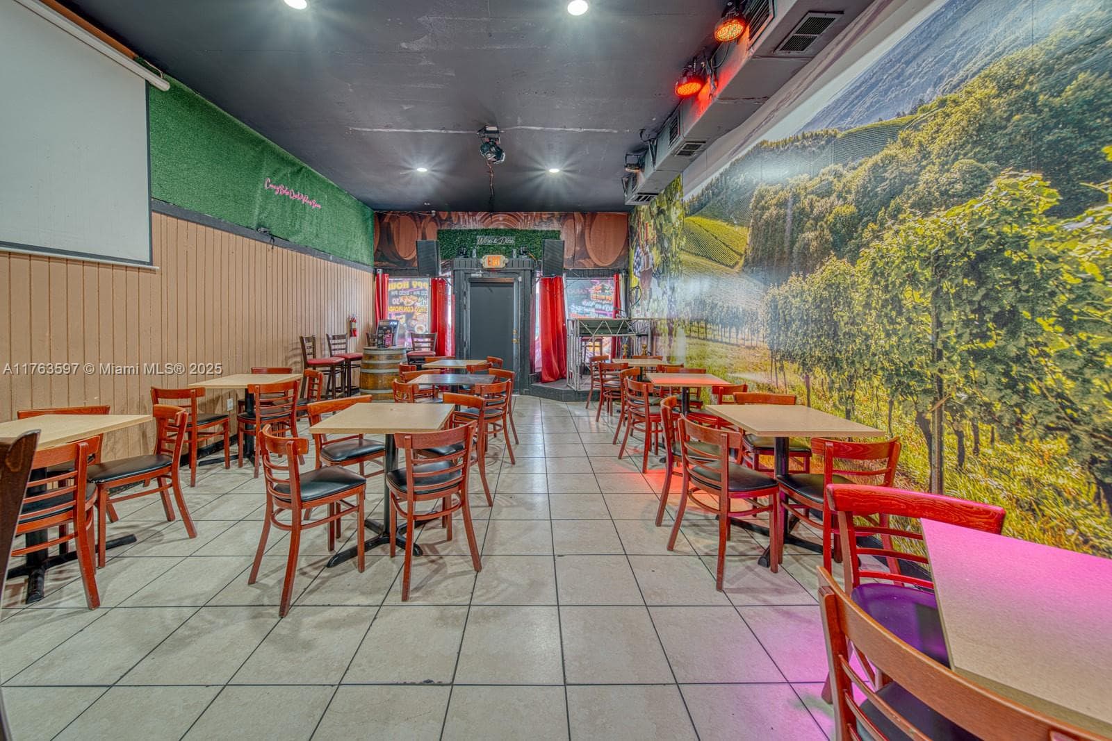 HIGHLY PROFITABLE Restaurant-Bar For Sale on 8th St, Miami FL 33144