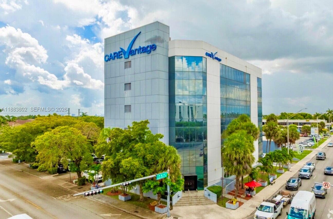 4445 W 16th Ave # 605, Hialeah FL 33012