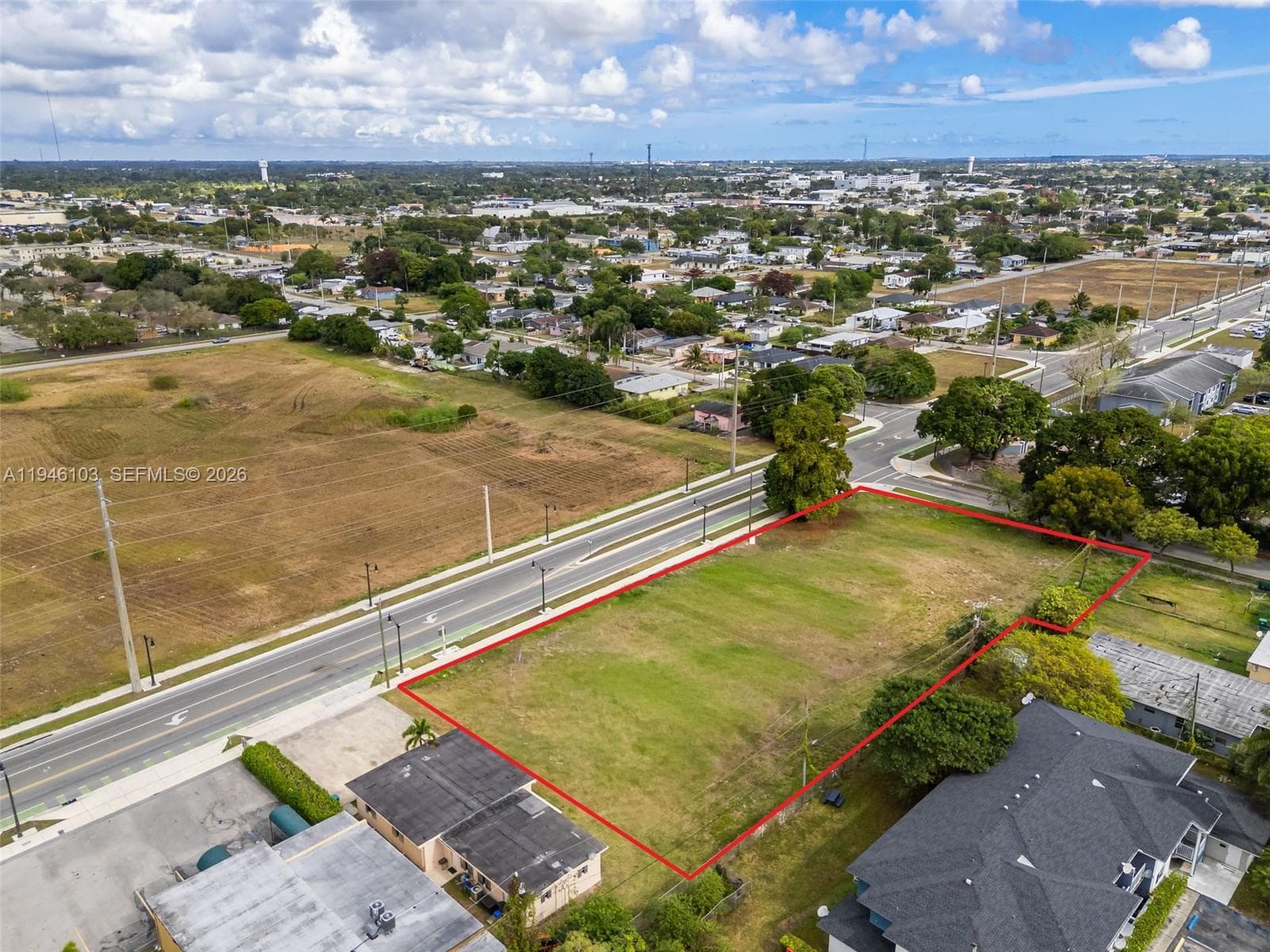 945 W Lucy St, Florida City FL 33034