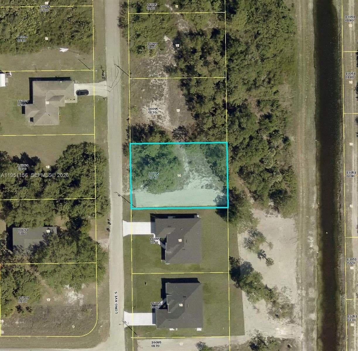 467 LONG AVE S, Lehigh Acres FL 33974
