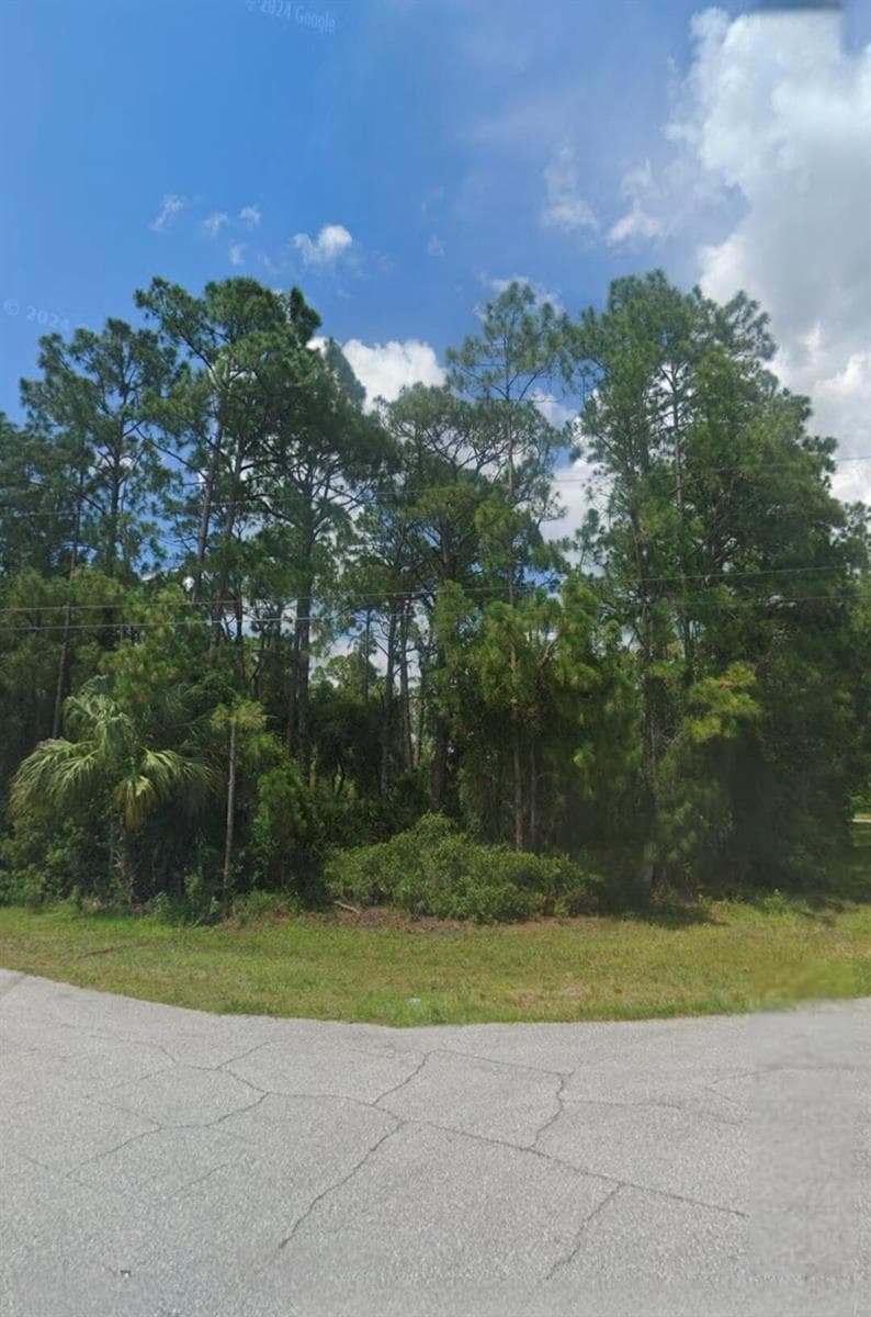 Lot 8 Renault Circle, North Port FL 34291