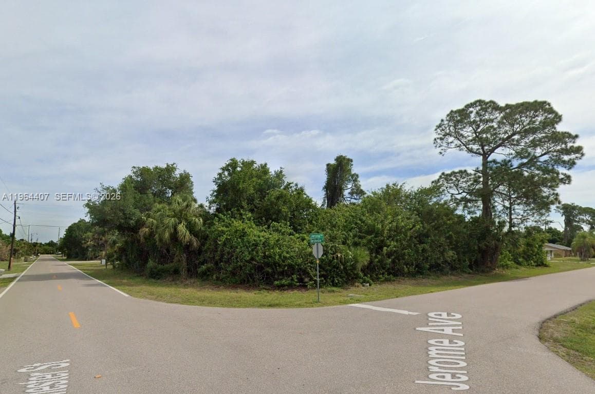 21012 Jerome Ave, Port Charlotte FL 33954