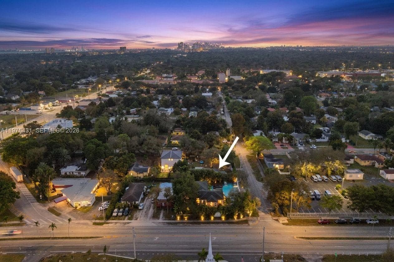 11809 NE 1st Ave, Miami FL 33161
