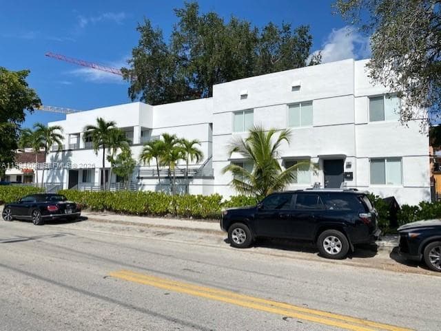 835 SW 8th Ave, Miami FL 33130