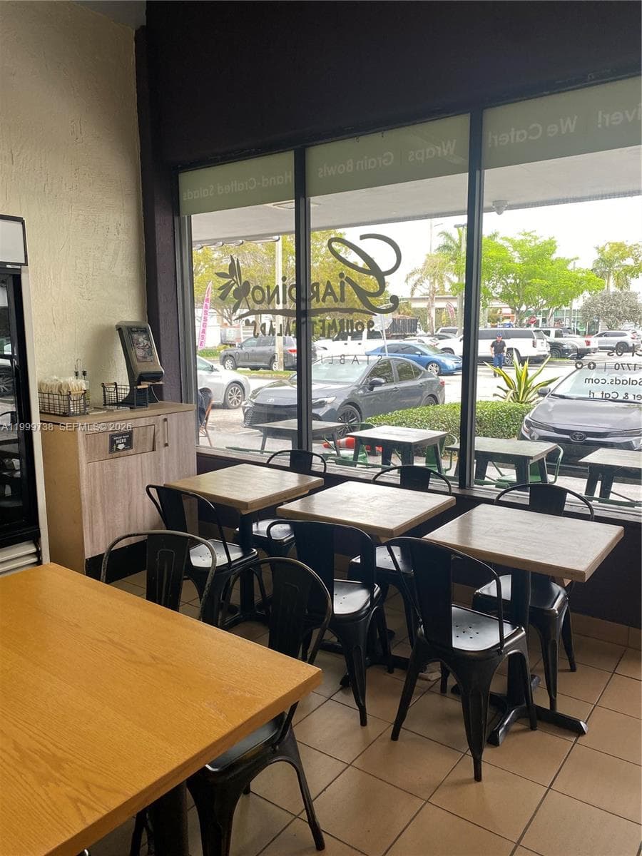 6653 S Dixie HWY, South Miami FL 33143