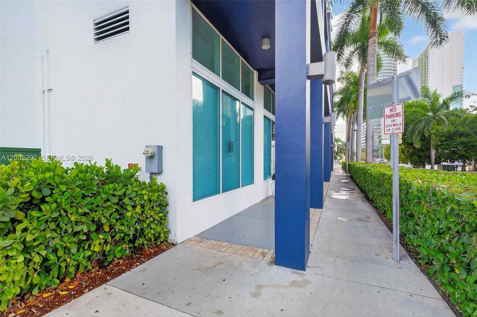 275 NE 18th St, Miami FL 33132