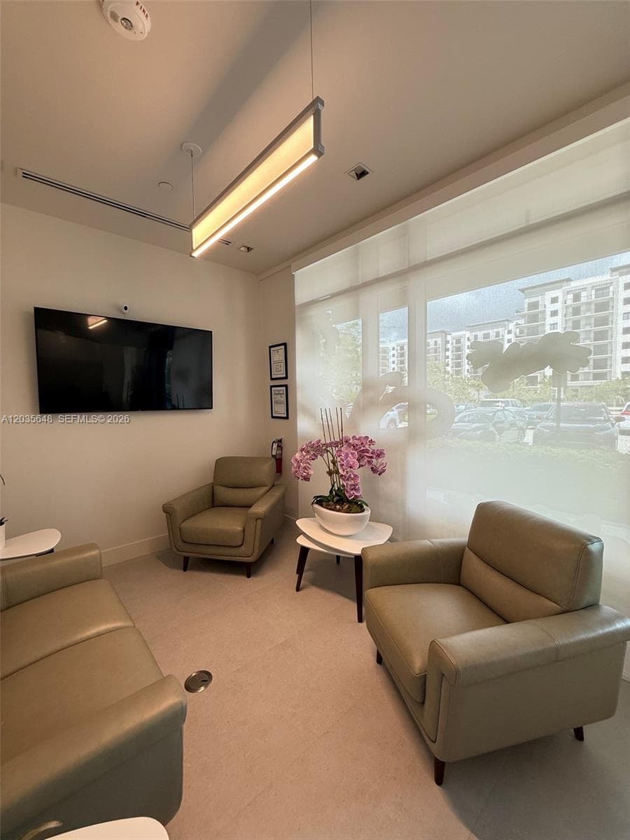 1695 NW 110th Ave # 106, Sweetwater FL 33172