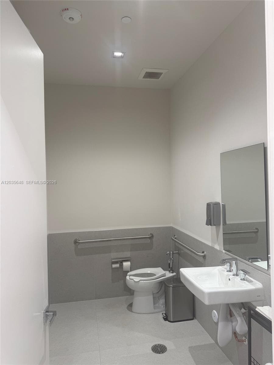 1695 NW 110th Ave # 106, Sweetwater FL 33172