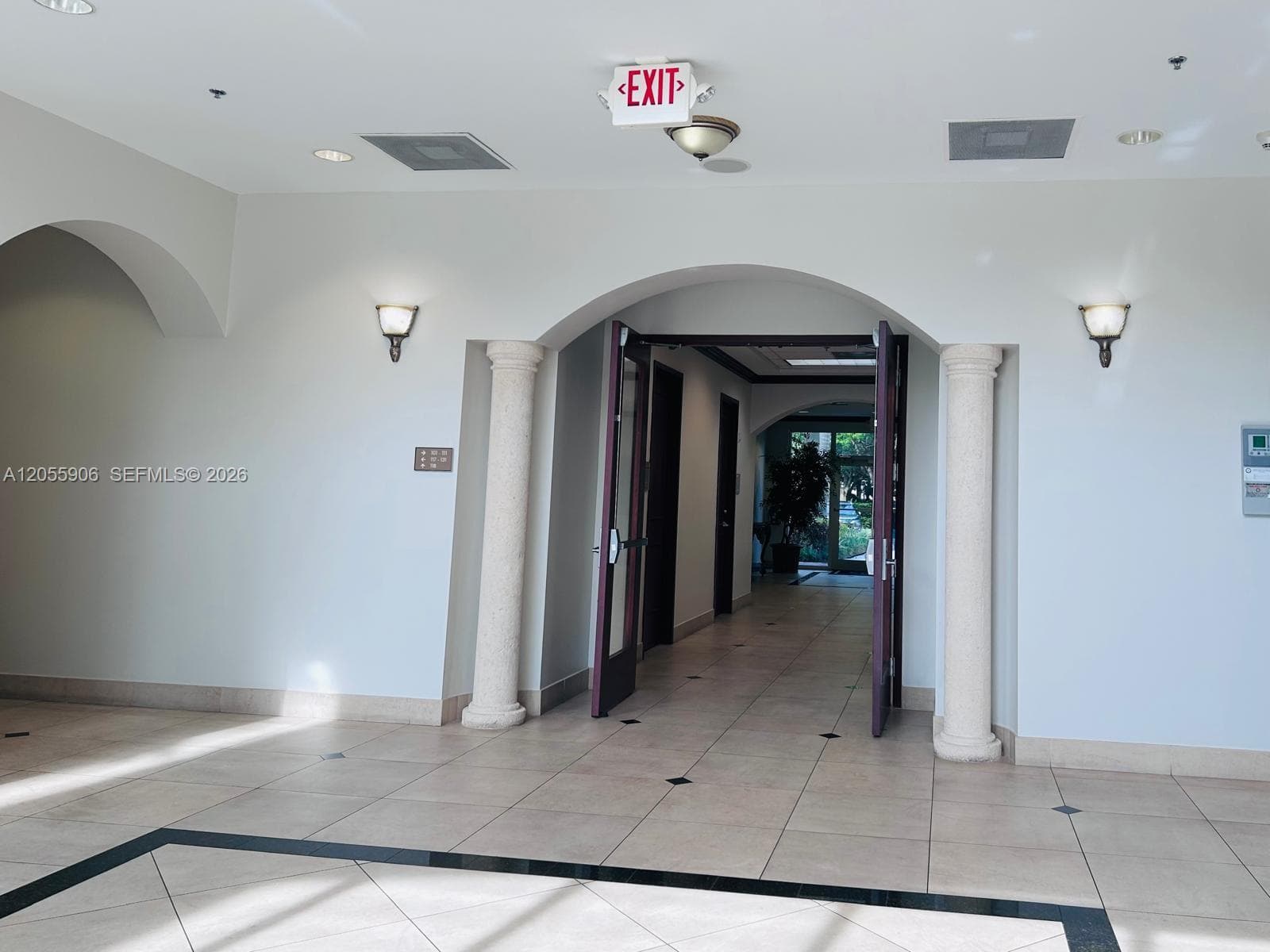 2893 Executive Park Dr # 105, Weston FL 33331