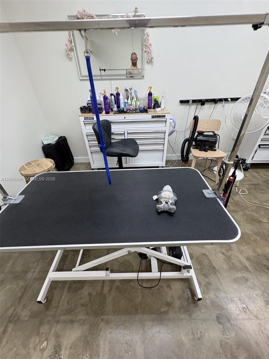 SW 8th St. DOG GROOMING, Miami FL 33144