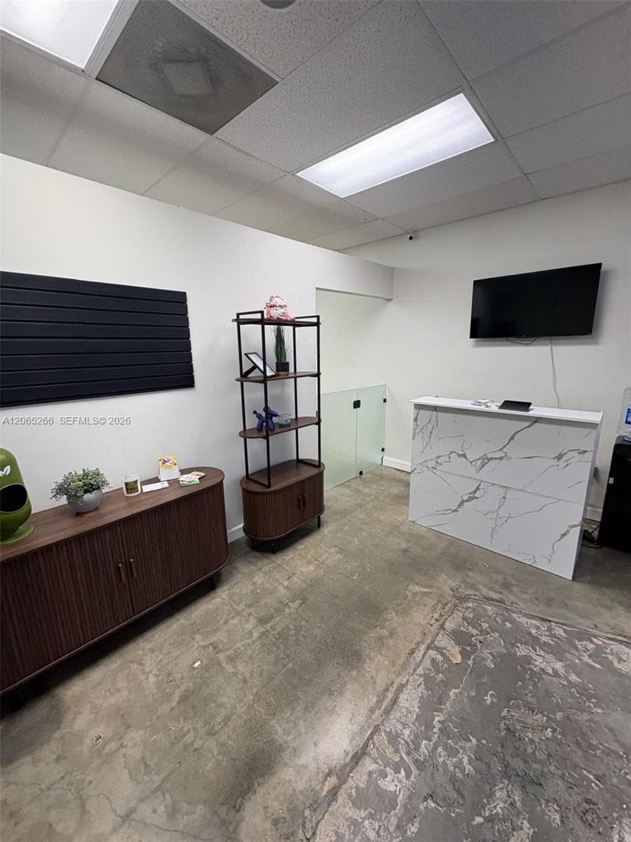 SW 8th St. DOG GROOMING, Miami FL 33144