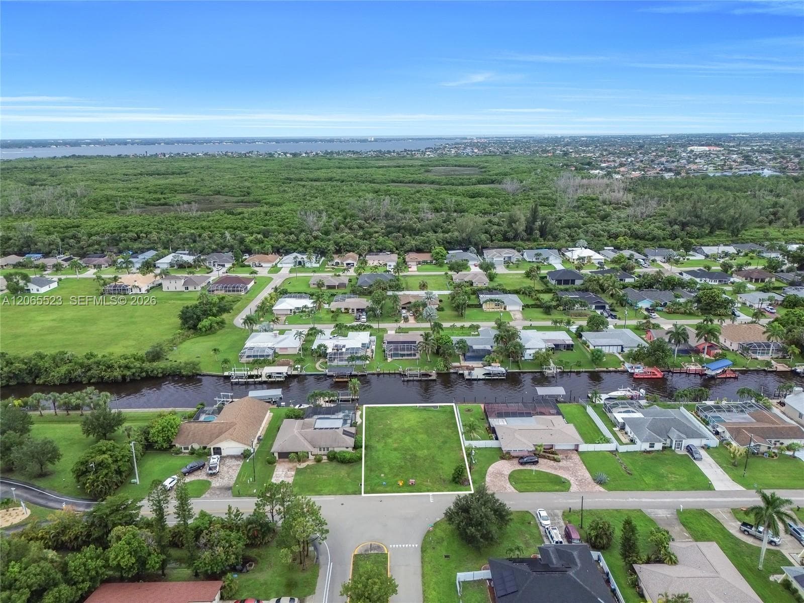 2328 SE 15 Terr, Cape Coral FL 33990