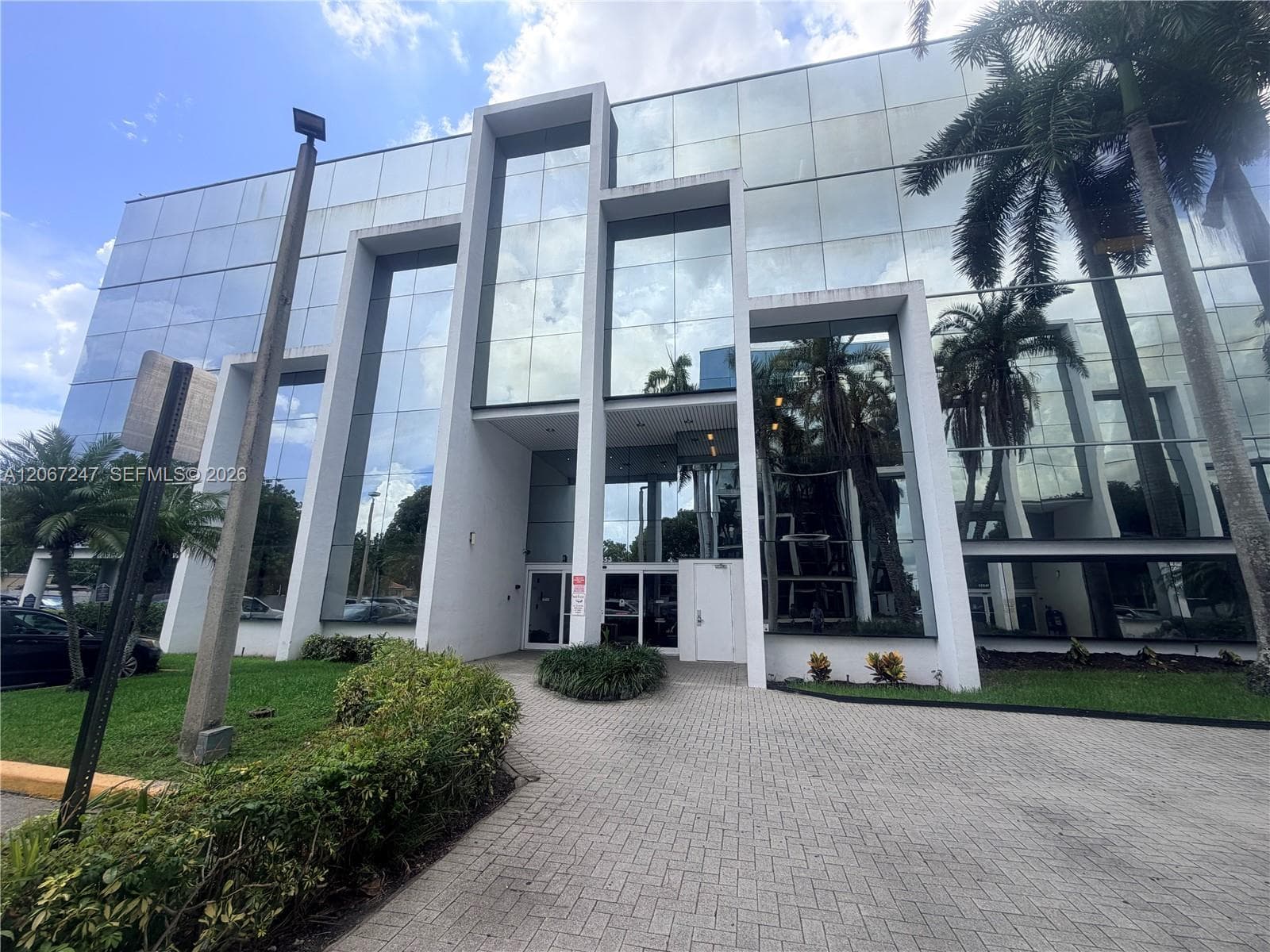 16853 NE 2nd Ave # S200, North Miami Beach FL 33162