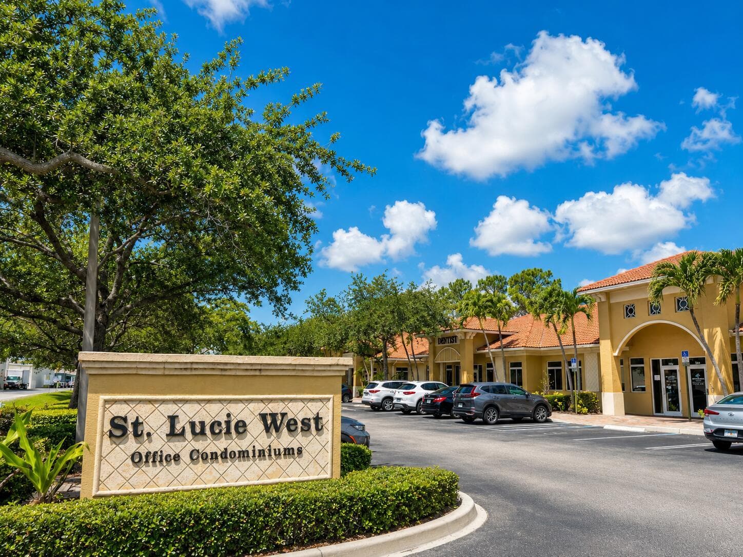 300 NW BETHANY Drive, Port St. Lucie FL 34986