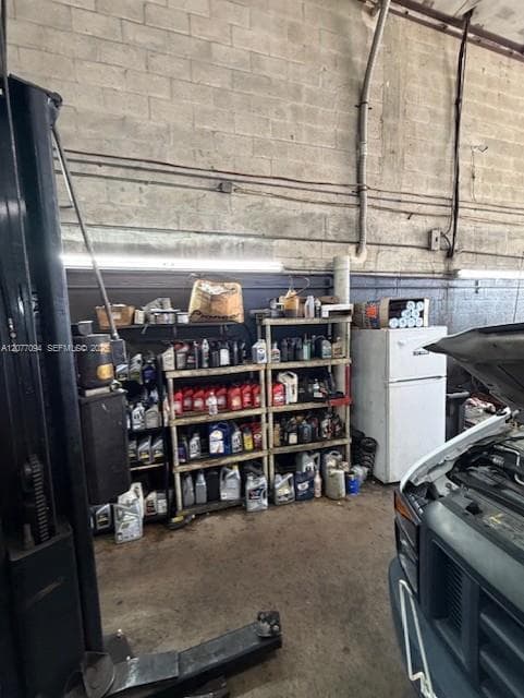 ESTABLISHED TIRE/MECHANIC SHOP, Miami FL 33142