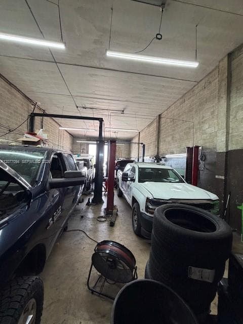 ESTABLISHED TIRE/MECHANIC SHOP, Miami FL 33142