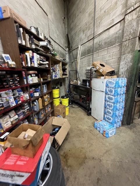 ESTABLISHED TIRE/MECHANIC SHOP, Miami FL 33142