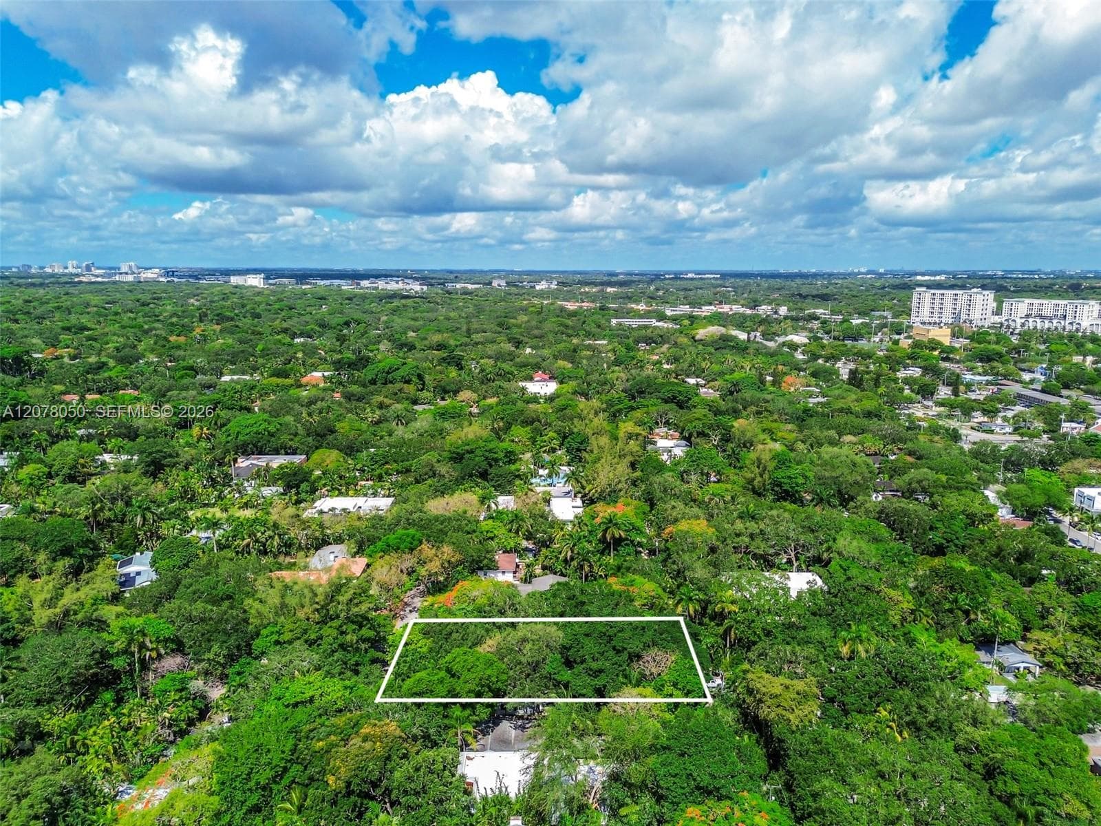 3595 Avocado Ave, Miami FL 33133