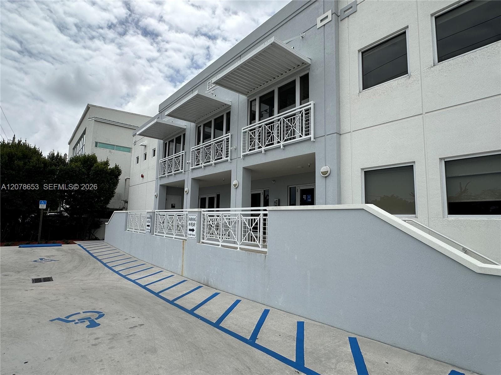 9830 SW 77th Ave, Miami FL 33156