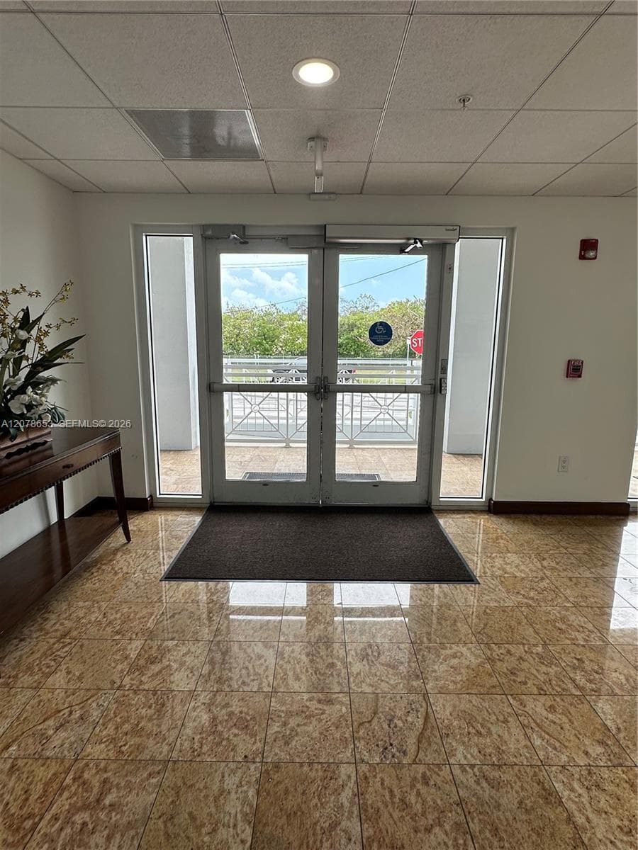 9830 SW 77th Ave, Miami FL 33156
