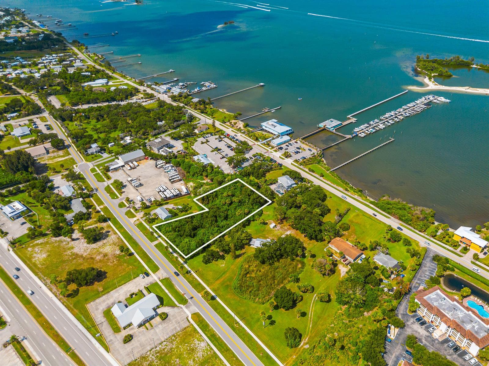 1654 N CENTRAL Avenue, Sebastian FL 32958