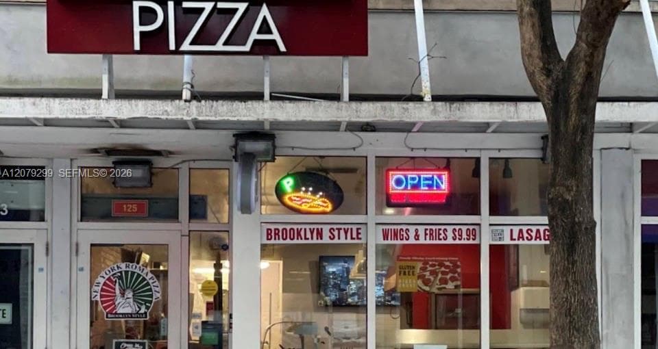 Pizzeria Conf., Miami FL 33131