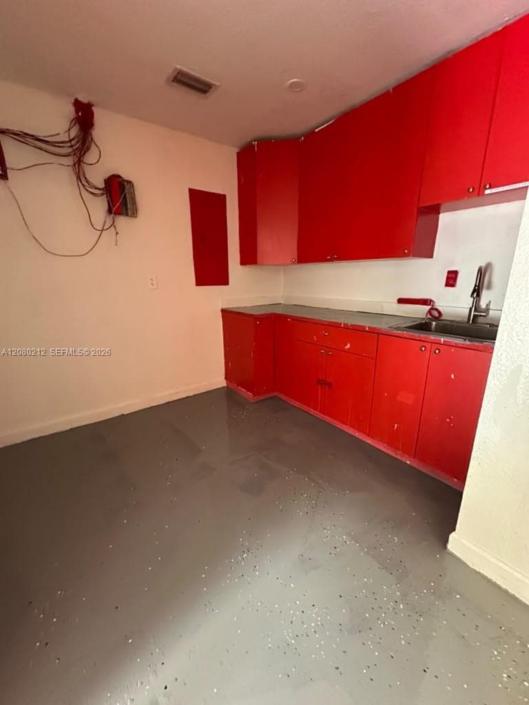 307 NW 10th Ter # 307, Hallandale Beach FL 33009