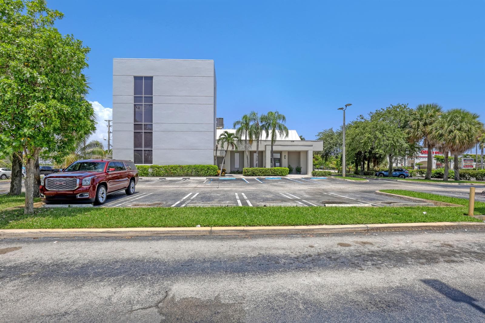 2701 Okeechobee (4)