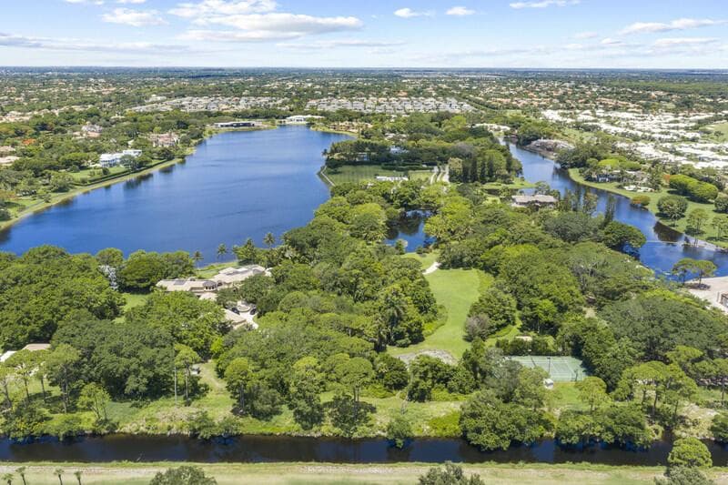 6001 Le Lac Road, Boca Raton FL 33496