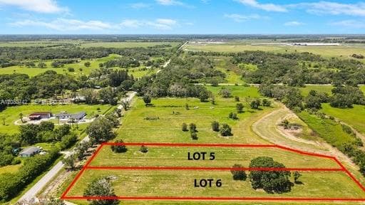 1226 ne 48th, Okeechobee FL 34972