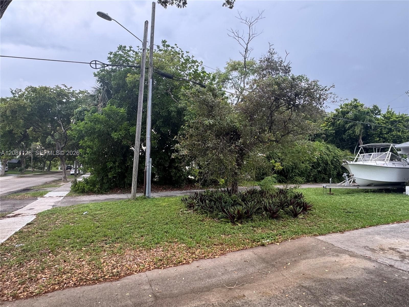 16900 NE 18th Ave, North Miami Beach FL 33162