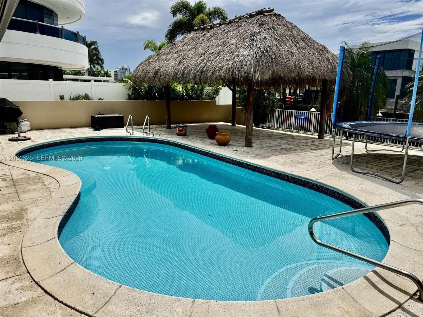 3324 NE 167th St, North Miami Beach FL 33160