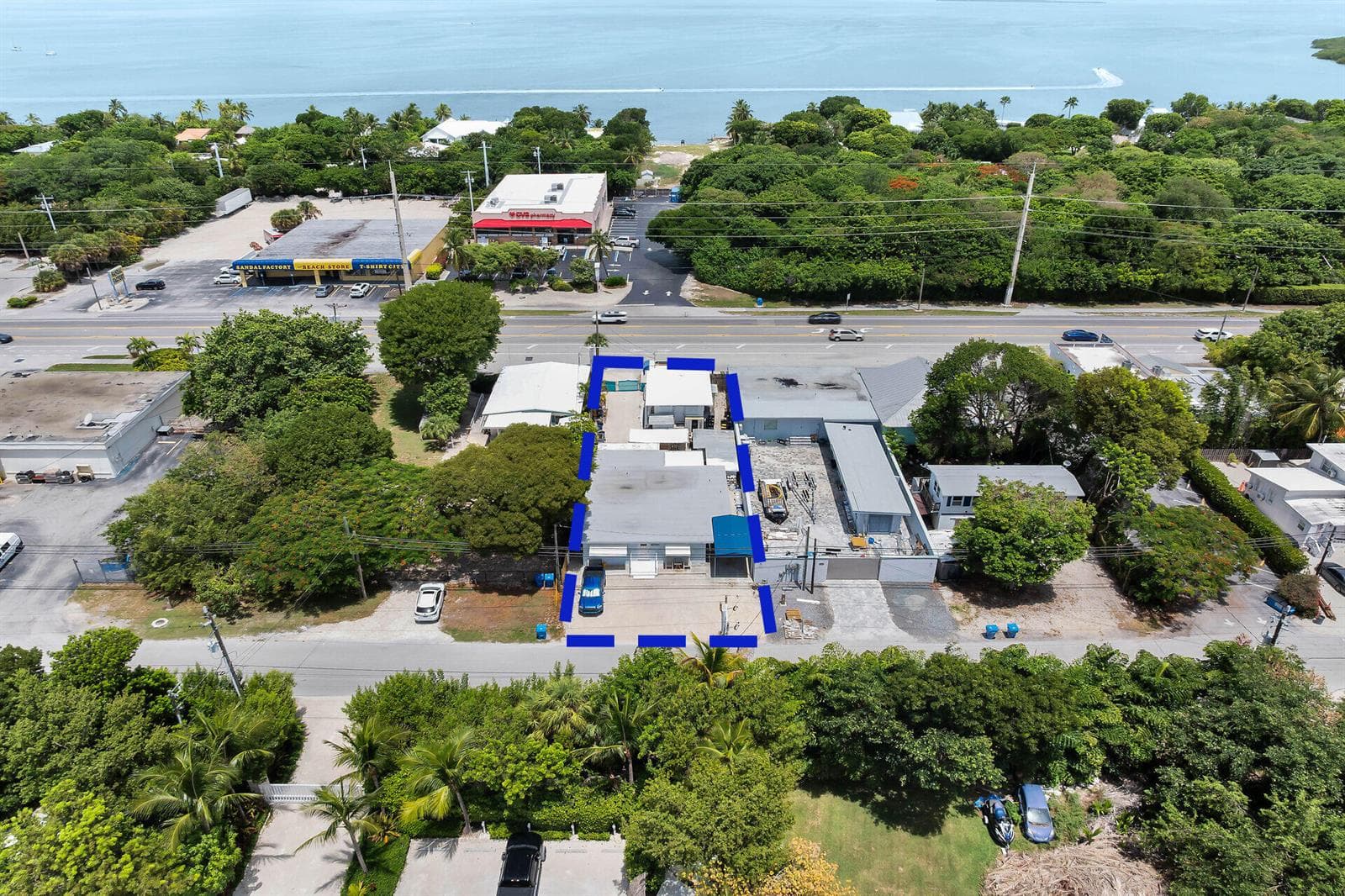 Islamorada Commercial Compound & Biz