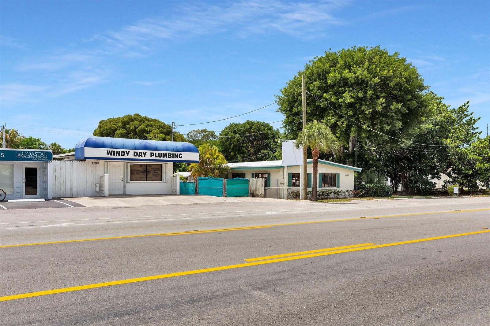 Islamorada Commercial Compound & Biz