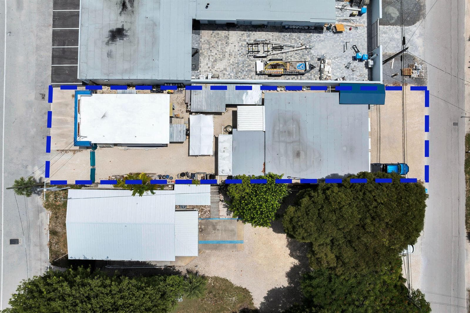 Islamorada Commercial Compound & Biz