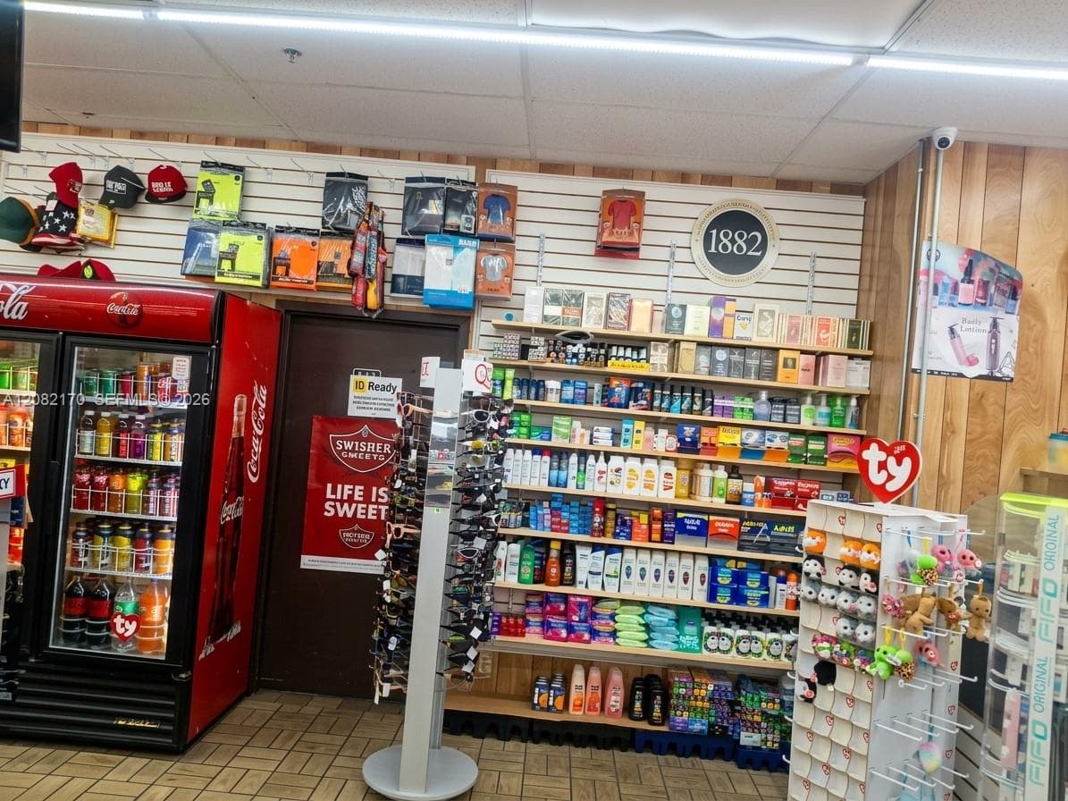 4400 W Sample Rd, Coconut Creek FL 33073