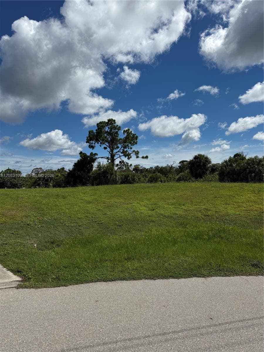 2336 Hale Street, Port Charlotte FL 33953