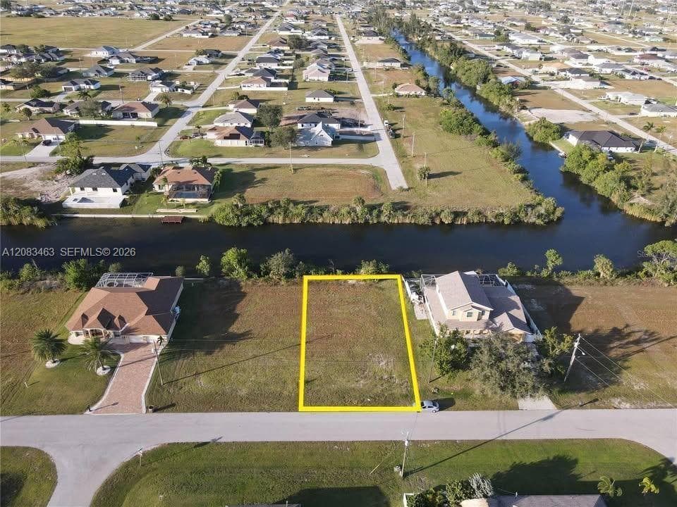 223 NW 19th Ter, Cape Coral FL 33993