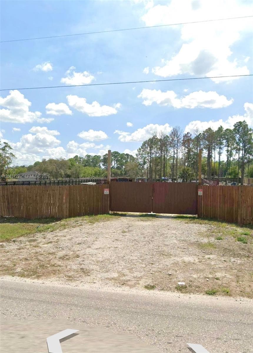 490 Avenida Del Sur, Clewiston FL 33440