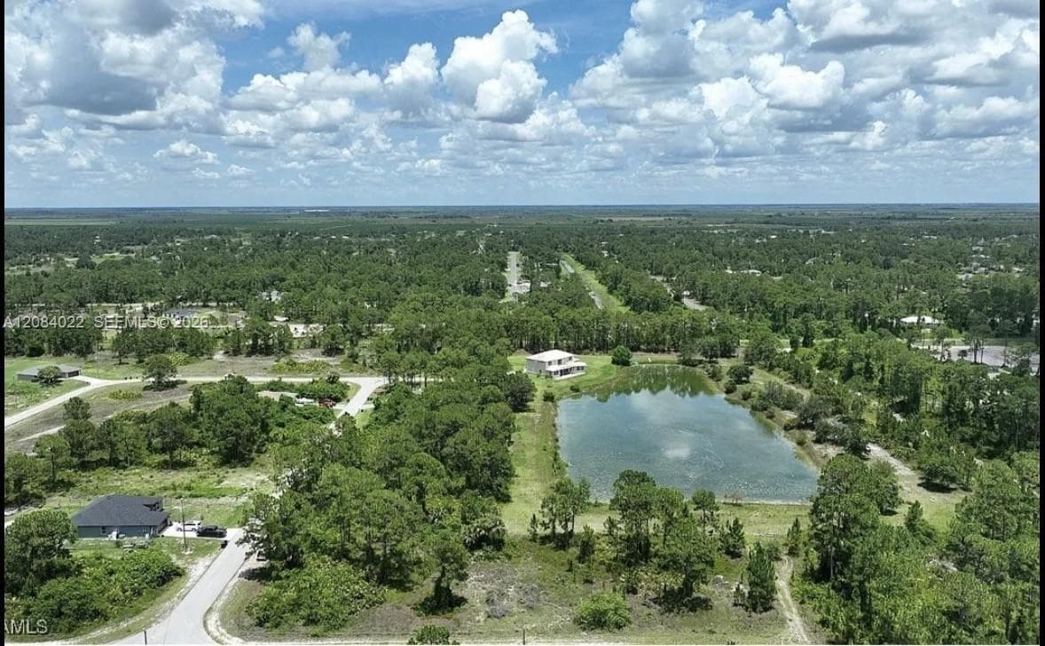 733 AZURE AVE, Other City - In The State Of Florida FL 33974