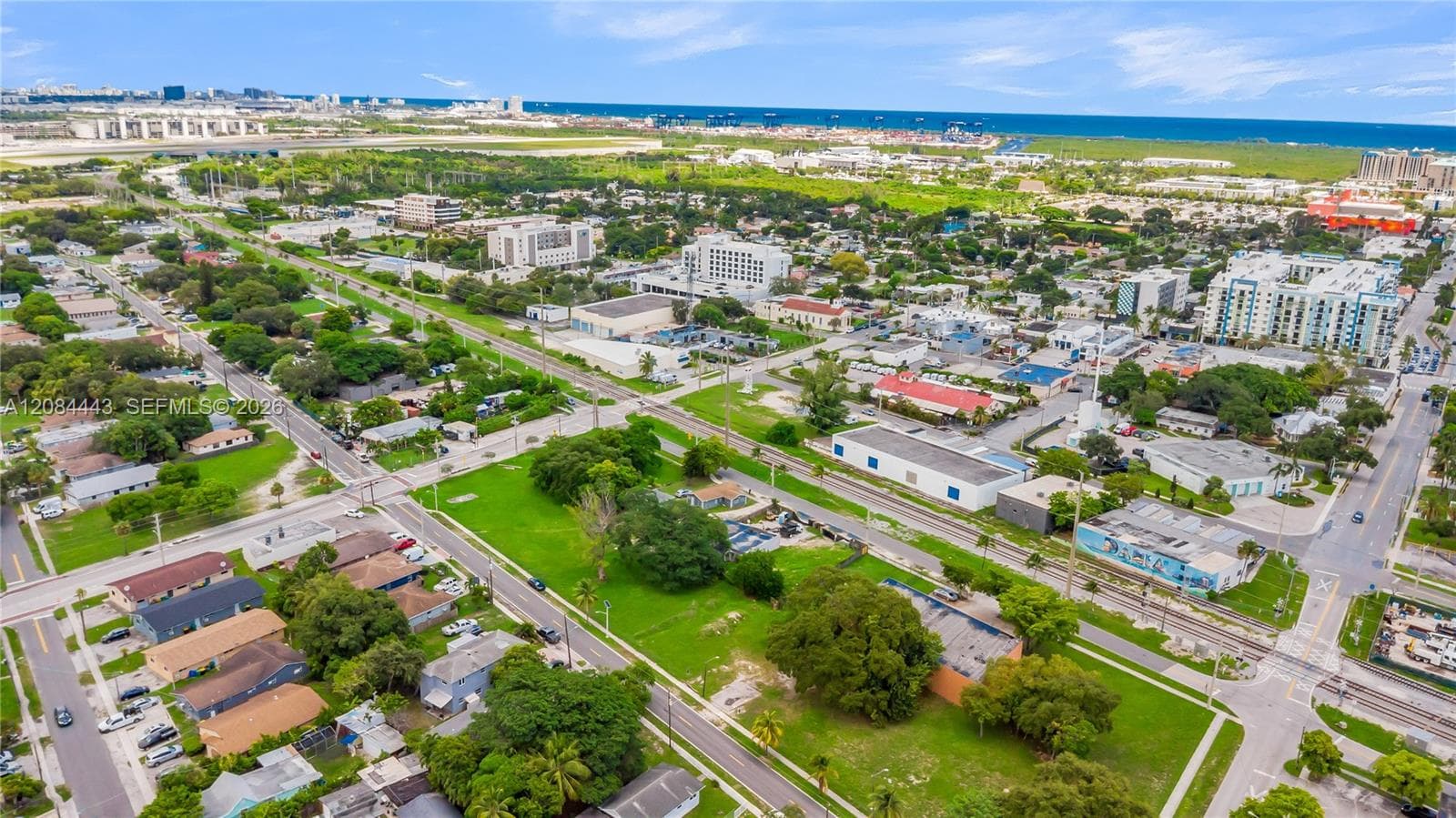24 NW 5th Ave, Dania Beach FL 33004