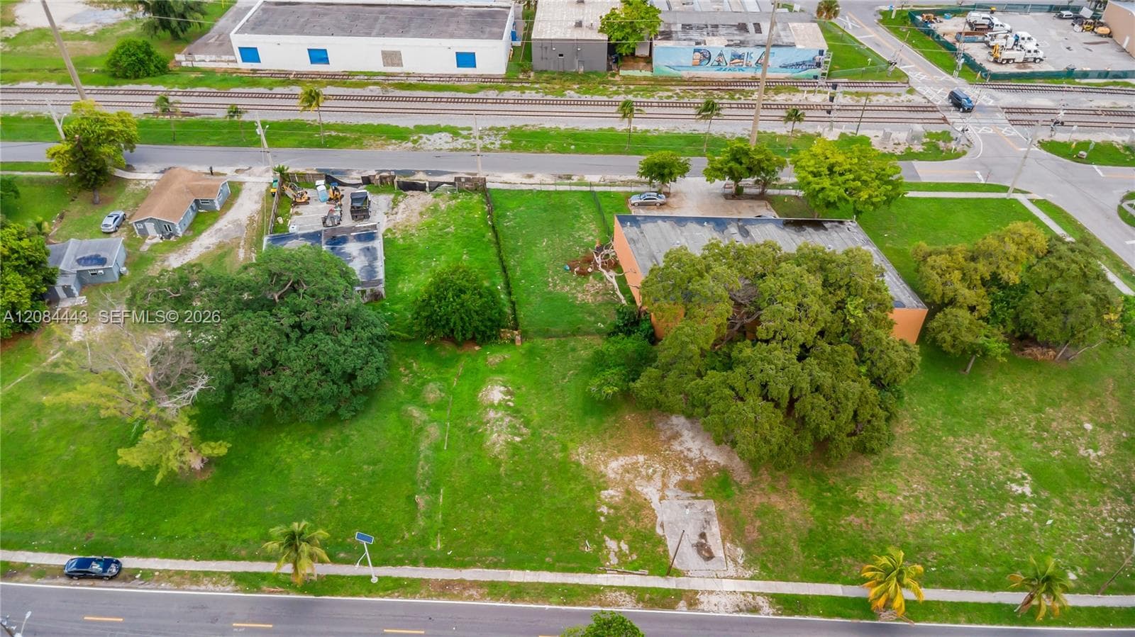 24 NW 5th Ave, Dania Beach FL 33004
