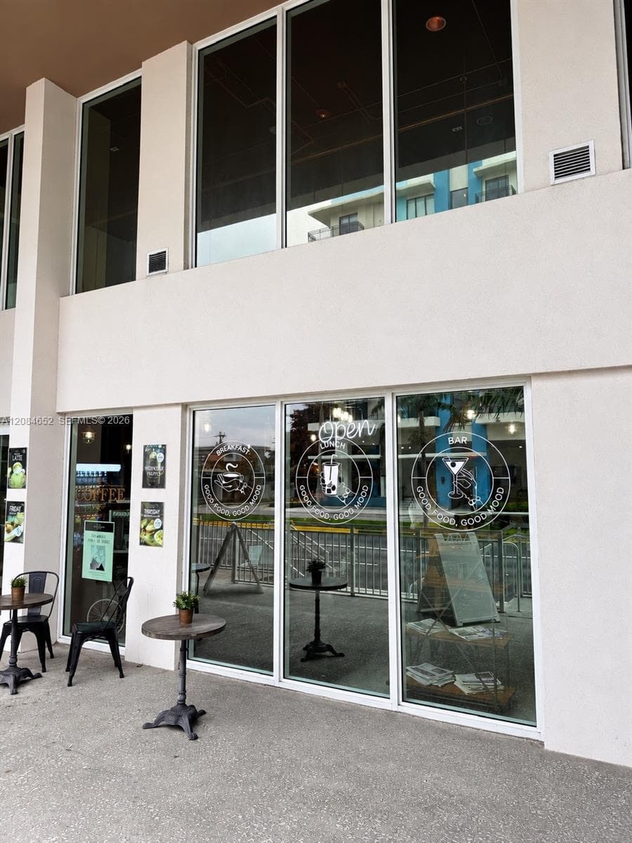 180 E Dania Beach Blvd, Dania Beach FL 33004
